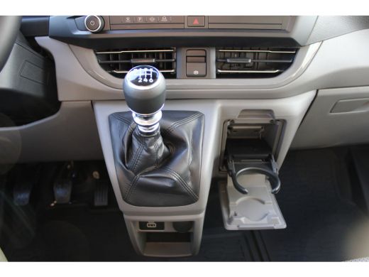 Volkswagen Transporter BPM VRIJ | L2 | 2.0 TDI 112PK | Life | Airco | Trekhaak | Camera | App Connect | Keyless start | ... ActivLease financial lease