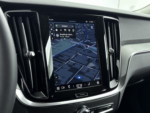 Volvo  V60 Volvo T6 Plug-in hybrid 350PK AWD Plus Dark | Blis | Keyless Entry | 19'' | Getint Glas | Stoel +... ActivLease financial lease