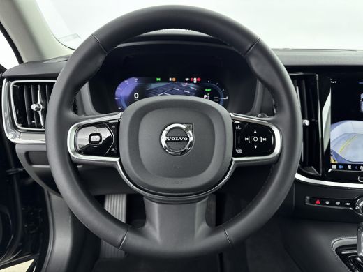 Volvo  V60 Volvo T6 Plug-in hybrid 350PK AWD Plus Dark | Blis | Keyless Entry | 19'' | Getint Glas | Stoel +... ActivLease financial lease