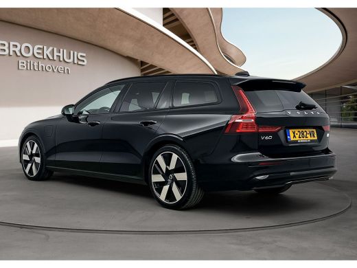 Volvo  V60 Volvo T6 Plug-in hybrid 350PK AWD Plus Dark | Blis | Keyless Entry | 19'' | Getint Glas | Stoel +... ActivLease financial lease