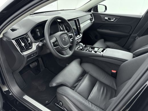Volvo  V60 Volvo T6 Plug-in hybrid 350PK AWD Plus Dark | Blis | Keyless Entry | 19'' | Getint Glas | Stoel +... ActivLease financial lease