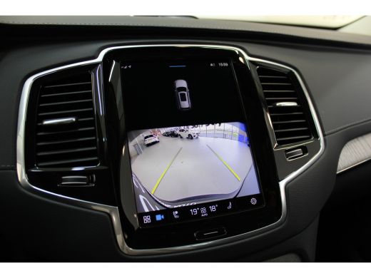 Volvo  XC90 Volvo T8 455PK Ultra Dark | Full Options! | Massage | Luchtvering | B&W Audio | Trekhaak | Gelam ... ActivLease financial lease