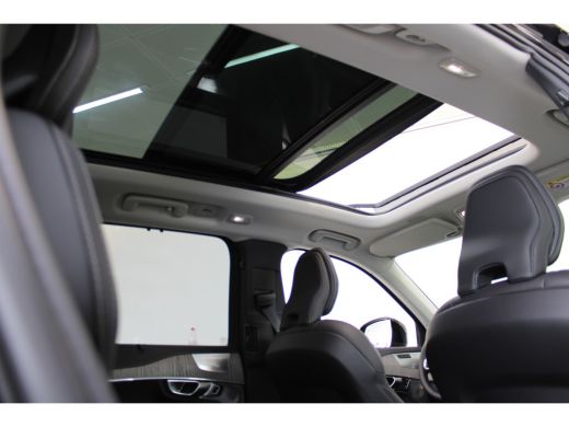Volvo  XC90 Volvo T8 455PK Ultra Dark | Full Options! | Massage | Luchtvering | B&W Audio | Trekhaak | Gelam ... ActivLease financial lease