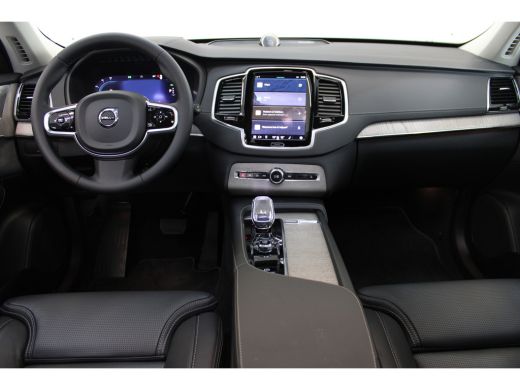 Volvo  XC90 Volvo T8 455PK Ultra Dark | Full Options! | Massage | Luchtvering | B&W Audio | Trekhaak | Gelam ... ActivLease financial lease