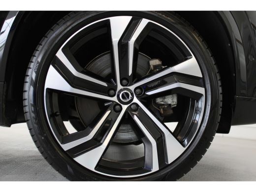 Volvo  XC90 Volvo T8 455PK Ultra Dark | Full Options! | Massage | Luchtvering | B&W Audio | Trekhaak | Gelam ... ActivLease financial lease