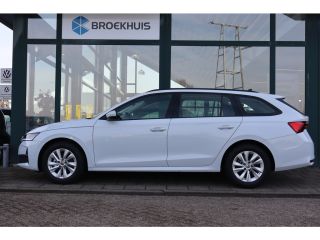 Skoda Octavia Combi 1.5 TSI 116PK Edition | Stoel+stuurverwarming | Parkeersensoren | Trekhaak |