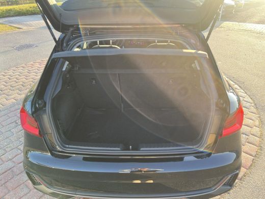 Audi A1 Sportback Sportback 30 TFSI Business edition S line | 115Pk | Automaat | PDC | Cruise control | Navi | ActivLease financial lease