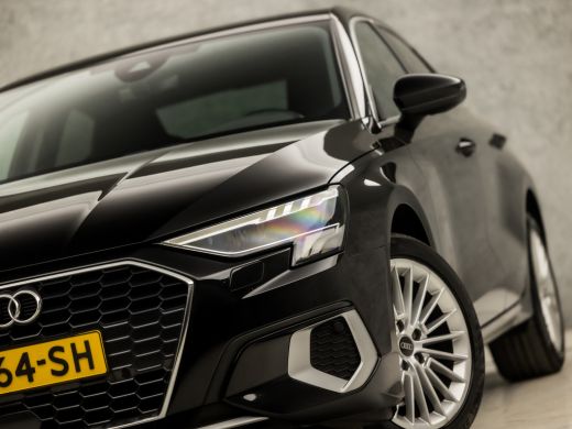 Audi A3 Limousine 30 TFSI Business Sport Automaat (APPLE CARPLAY, GROOT NAVI, CAMERA, GETINT GLAS, DYNAMI... ActivLease financial lease