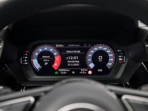 Audi A3 Limousine 30 TFSI Business Sport Automaat (APPLE CARPLAY, GROOT NAVI, CAMERA, GETINT GLAS, DYNAMI... ActivLease financial lease
