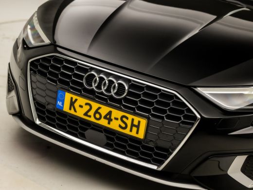 Audi A3 Limousine 30 TFSI Business Sport Automaat (APPLE CARPLAY, GROOT NAVI, CAMERA, GETINT GLAS, DYNAMI... ActivLease financial lease