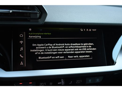 Audi A3 Sportback 40 TFSI e S-zetels ACC Head-up 19inch El-klep ActivLease financial lease