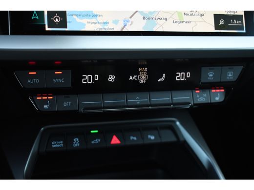 Audi A3 Sportback 40 TFSI e S-zetels ACC Head-up 19inch El-klep ActivLease financial lease