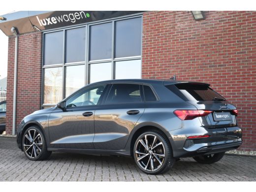 Audi A3 Sportback 40 TFSI e S-zetels ACC Head-up 19inch El-klep ActivLease financial lease