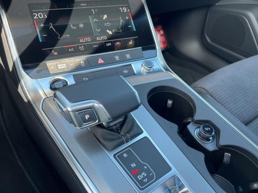 Audi A6 Avant 50 TFSI e quattro S edition | PHEV | Trekhaak | Pano Dak | A-Camera | ActivLease financial lease