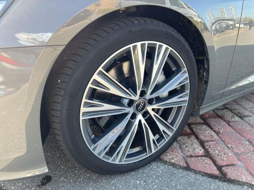 Audi A6 Avant 50 TFSI e quattro S edition | PHEV | Trekhaak | Pano Dak | A-Camera | ActivLease financial lease