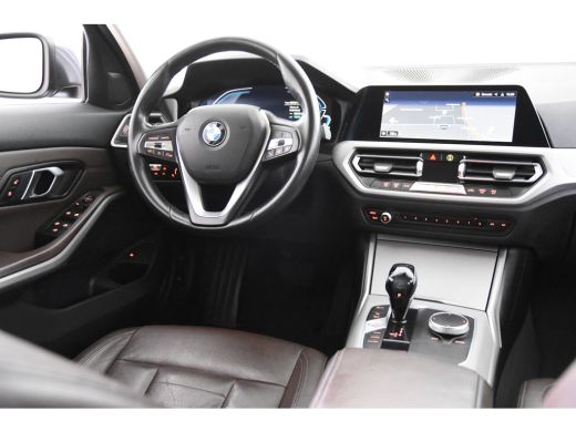 BMW 3-serie 330e Edition Plus *1ste Eigenaar*Navigatie*Leer* ActivLease financial lease