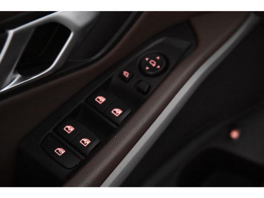 BMW 3-serie 330e Edition Plus *1ste Eigenaar*Navigatie*Leer* ActivLease financial lease