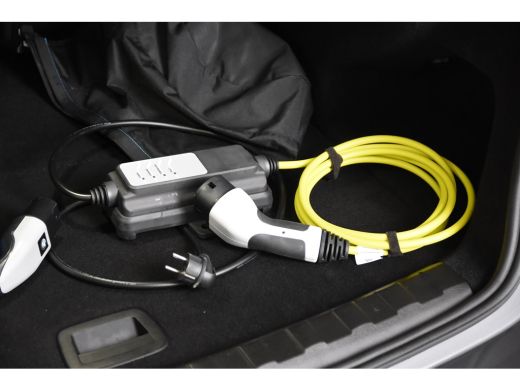 BMW 3-serie 330e Edition Plus *1ste Eigenaar*Navigatie*Leer* ActivLease financial lease