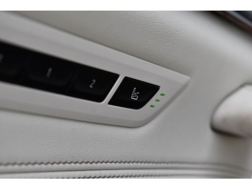 BMW 5 Serie Touring 530e High Executive Luxury Line | Panoramadak | Trekhaak wegklapbaar | Laser Light | Mass... ActivLease financial lease