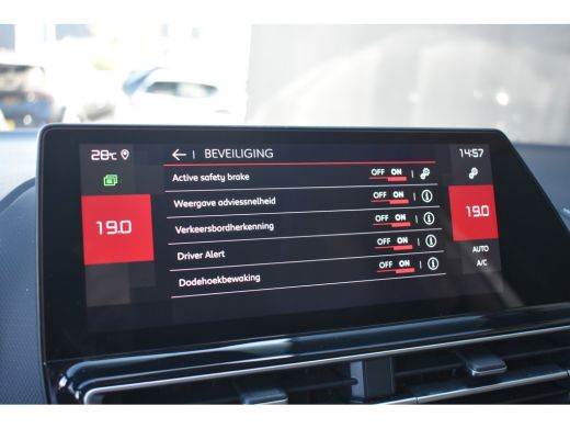 Citroën C5 Aircross Citroen 1.2 Hybrid ë-Series 136pk Automaat | Leder | Elektr. Stoelen | Adaptive Cruise | Stoelver... ActivLease financial lease