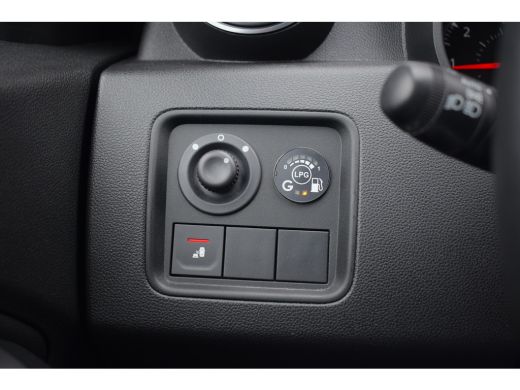 Dacia Duster 1.0 TCe Bi-Fuel Serie Limitee 15th Anniversary | Camera | Navi | Climate | Sportstoelen ActivLease financial lease