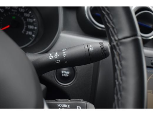 Dacia Duster 1.0 TCe Bi-Fuel Serie Limitee 15th Anniversary | Camera | Navi | Climate | Sportstoelen ActivLease financial lease