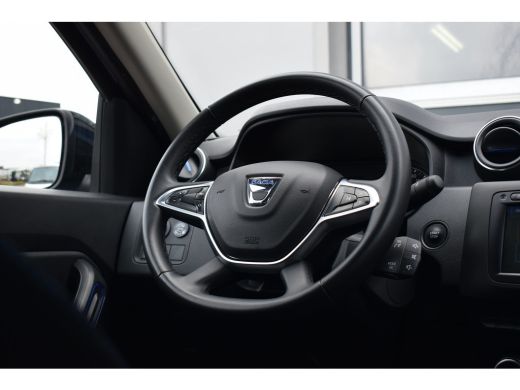 Dacia Duster 1.0 TCe Bi-Fuel Serie Limitee 15th Anniversary | Camera | Navi | Climate | Sportstoelen ActivLease financial lease