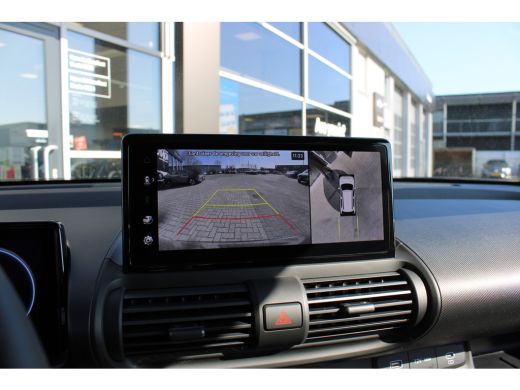 Hyundai Inster Hyundai Evolve Sky Plus 49 kWh | DEMO | 360 graden camera | Stoelverwarming | | Achteruitrijcamer... ActivLease financial lease