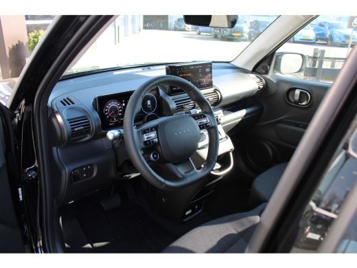 Hyundai Inster Hyundai Evolve Sky Plus 49 kWh | DEMO | 360 graden camera | Stoelverwarming | | Achteruitrijcamer... ActivLease financial lease