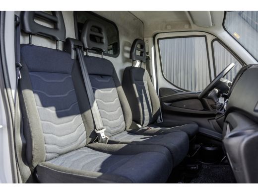 Iveco Daily 35S16V 2.3 | L4H2 | Automaat | Topstaat | Euro 6 | 155 PK | Cruise | Climate | 3500 KG Trekgewicht ActivLease financial lease