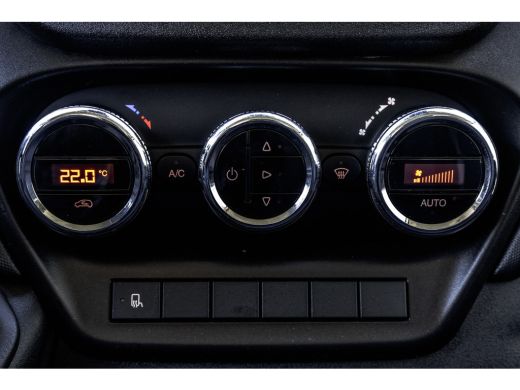 Iveco Daily 35S16V 2.3 | L4H2 | Automaat | Topstaat | Euro 6 | 155 PK | Cruise | Climate | 3500 KG Trekgewicht ActivLease financial lease