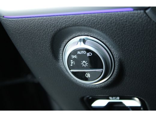 Mercedes C-Klasse Estate 180 Luxury Line | Lichtmetalen velgen 18" | Navigatiesysteem full map + hard disk | Trekhaak ActivLease financial lease