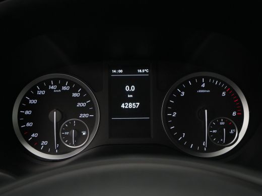 Mercedes Vito 116 CDI Extra Lang DC Comfort Navigatie Camera Trekhaak Cruise ActivLease financial lease
