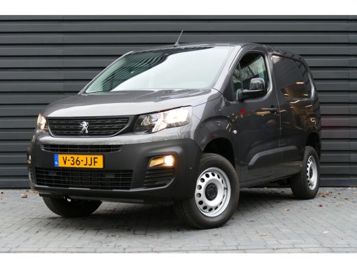 Peugeot Partner 1.5 BLUEHDI 130PK L1H1 DANGEL / NAVI / AIRCO / 4X4 / DAB / TREKHAAK / WINTERPAKKET / BLUETOOTH / ... Peugeot Partner 1.5 BLUEHDI 130PK L1H1 DANGEL / NAVI / AIRCO / 4X4 / DAB / TREKHAAK / WINTERPAKKET / BLUETOOTH / ...