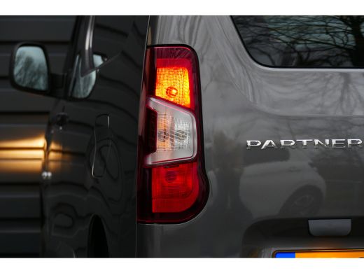 Peugeot Partner 1.5 BLUEHDI 130PK L1H1 DANGEL / NAVI / AIRCO / 4X4 / DAB / TREKHAAK / WINTERPAKKET / BLUETOOTH / ... ActivLease financial lease
