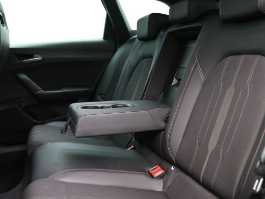 Seat Leon Sportstourer 1.4 e-Hybrid Business 204PK DSG Pano-Schuifdak, Adaptieve Cruise Controle, Achteruitrijcamera, Na... ActivLease financial lease