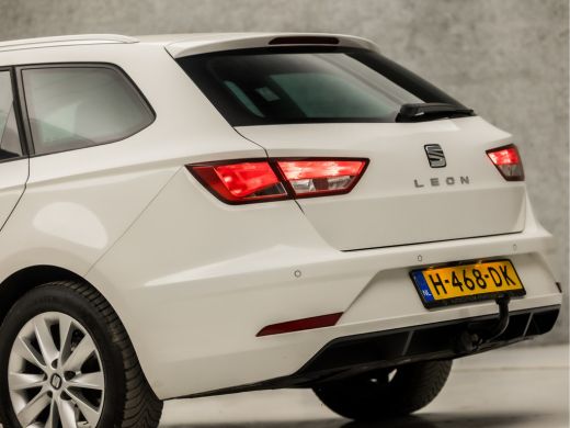 Seat León ST 1.0 TSI Style Ultimate Edition (APPLE CARPLAY, NAVIGATIE, CLIMATE, CAMERA, GETINT GLAS, SPORTSTOE... ActivLease financial lease