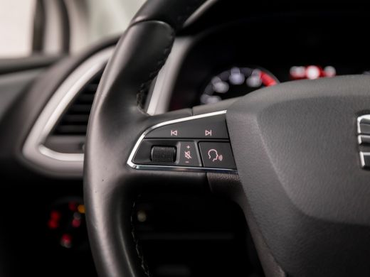 Seat León ST 1.0 TSI Style Ultimate Edition (APPLE CARPLAY, NAVIGATIE, CLIMATE, CAMERA, GETINT GLAS, SPORTSTOE... ActivLease financial lease