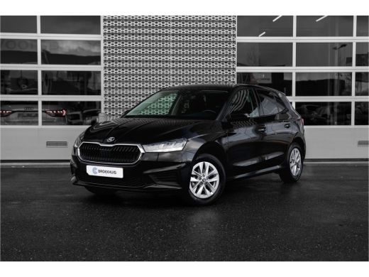 Skoda Fabia 1.0 Ambition | Carplay | Cruise control | Airco | Sensoren achter Skoda Fabia 1.0 Ambition | Carplay | Cruise control | Airco | Sensoren achter