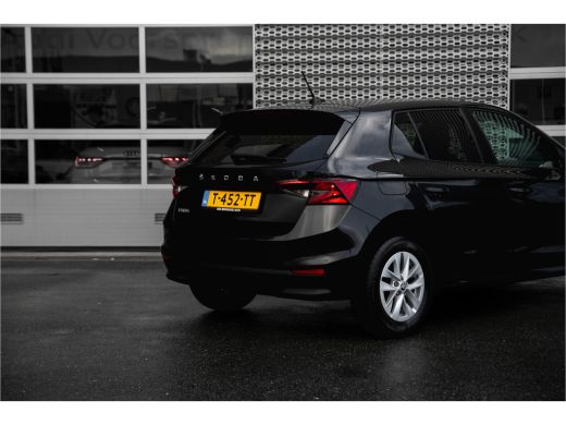 Skoda Fabia 1.0 Ambition | Carplay | Cruise control | Airco | Sensoren achter ActivLease financial lease