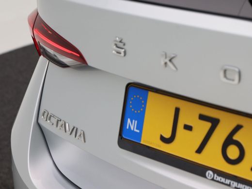 Skoda Octavia Combi 1.0 TSi 110 Pk Business Edition | Navigatie | Trekhaak | Privacy Glass | Elektrische Achter... ActivLease financial lease