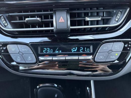 Toyota C-HR 1.8 Hybrid Style **STOELVERWARMING/ DODEHOEK DETECTIE/ ADAPTIEF CRUISE CONTROL/ 36 MAANDEN GARANT... ActivLease financial lease