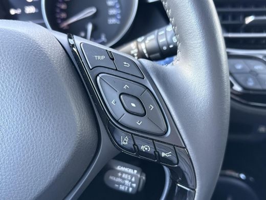 Toyota C-HR 1.8 Hybrid Style **STOELVERWARMING/ DODEHOEK DETECTIE/ ADAPTIEF CRUISE CONTROL/ 36 MAANDEN GARANT... ActivLease financial lease