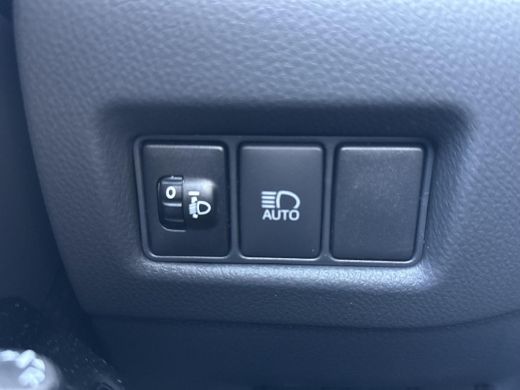 Toyota C-HR 1.8 Hybrid Style **STOELVERWARMING/ DODEHOEK DETECTIE/ ADAPTIEF CRUISE CONTROL/ 36 MAANDEN GARANT... ActivLease financial lease