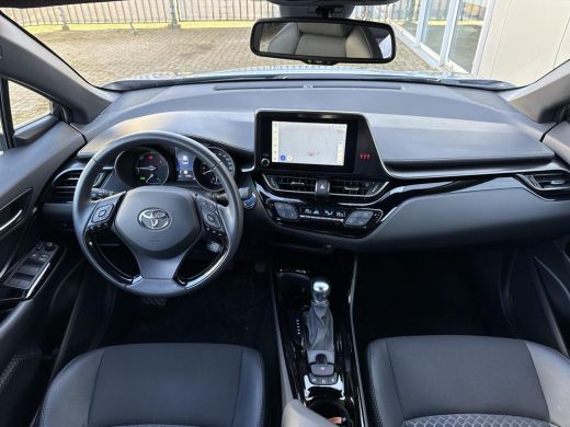 Toyota C-HR 1.8 Hybrid Style **STOELVERWARMING/ DODEHOEK DETECTIE/ ADAPTIEF CRUISE CONTROL/ 36 MAANDEN GARANT... ActivLease financial lease
