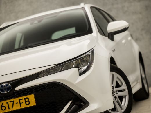 Toyota Corolla Touring Sports 1.8 Hybrid Active Sport Automaat (NAVIGATIE, CAMERA, ADAPTIVE CRUISE, SPORTSTOELEN, LANE ASSIST, ... ActivLease financial lease