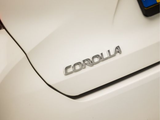 Toyota Corolla Touring Sports 1.8 Hybrid Active Sport Automaat (NAVIGATIE, CAMERA, ADAPTIVE CRUISE, SPORTSTOELEN, LANE ASSIST, ... ActivLease financial lease