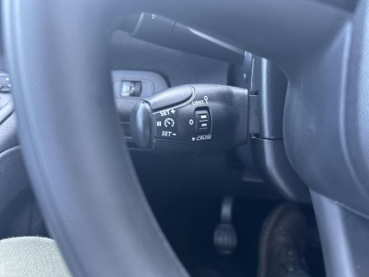 Toyota PROACE CITY 1.5 D-4D Navigator ActivLease financial lease