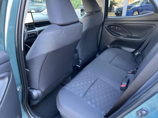 Toyota Yaris 1.5 Hybrid 115 Dynamic Comfort Pack | Stuurwielverwarming | BSM | PDC voor en achter ActivLease financial lease