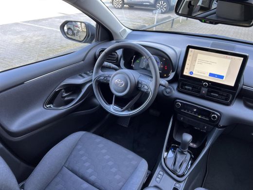 Toyota Yaris 1.5 Hybrid 115 Dynamic Comfort Pack | Stuurwielverwarming | BSM | PDC voor en achter ActivLease financial lease